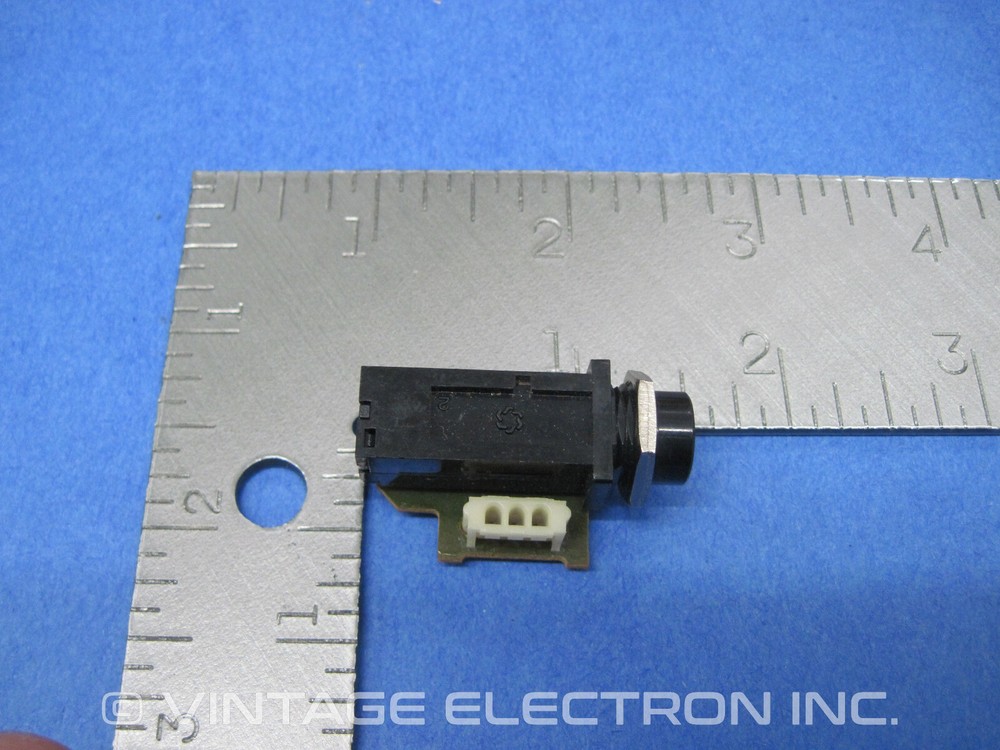 HEADPHONE JACK: 1/4" 6.35mm, Mono (3-Pin), Panel / PCB Mount (w/ Mounting Nut)