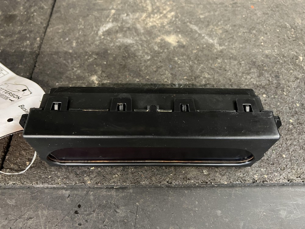 09-12 HYUNDAI GENESIS COUPE DASH DISPLAY SCREEN WITH NAVIGATION