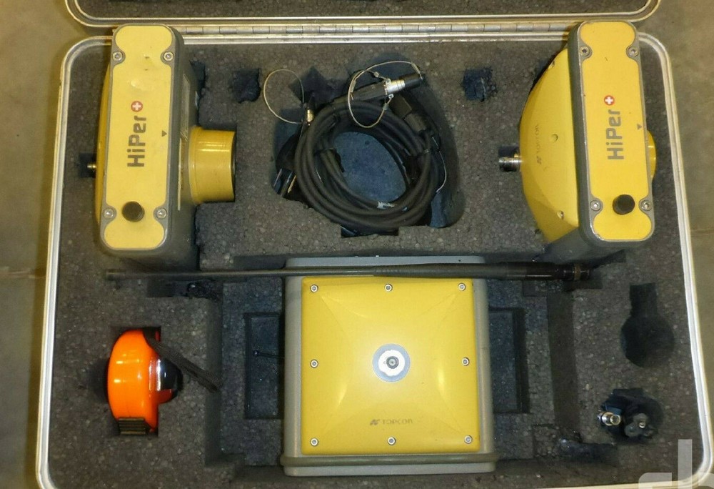 TOPCON - SET OF 3 HIPER GPS SURVEY KIT SYSTEM
