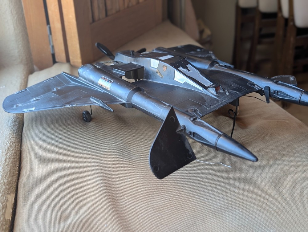 Cox Stealth Bomber SB-X model control line airplane No 5800