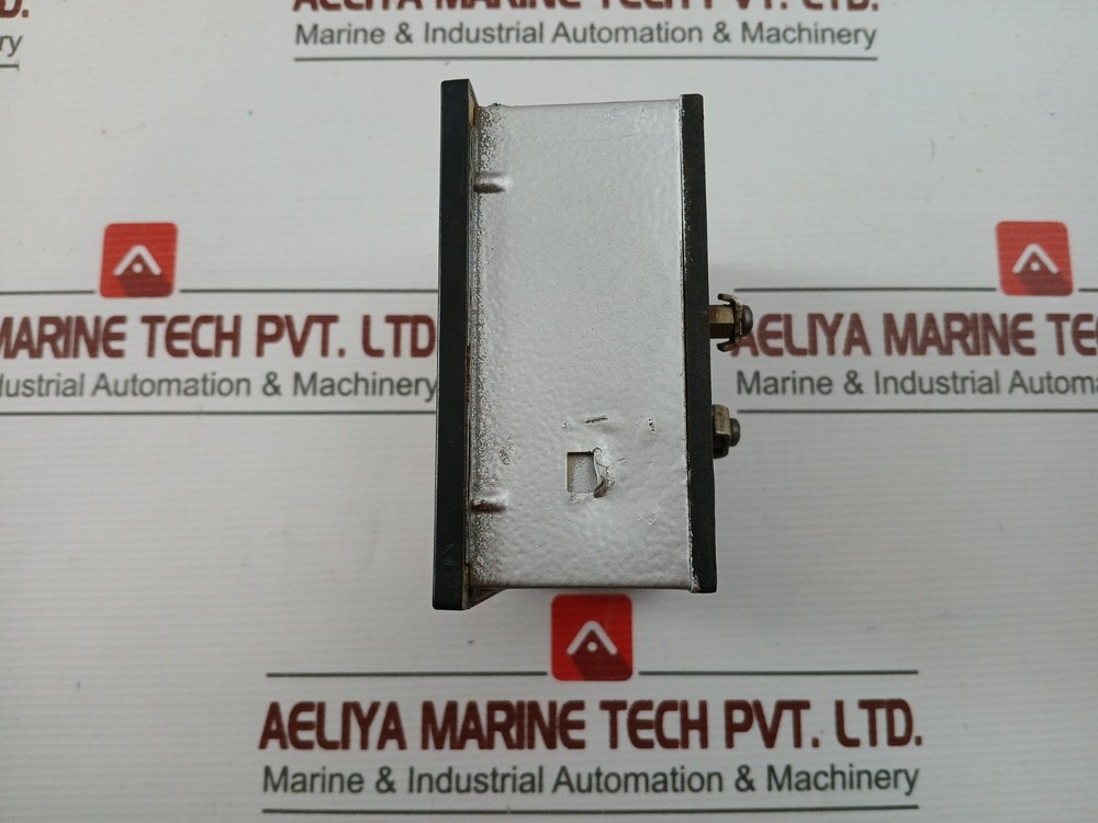 SACI 300/5A Voltmeter