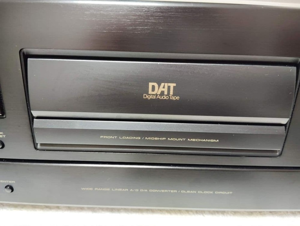 Pioneer D-05 DAT 96kHz Sampling Serviced Play Tested Legato Link Fully Works