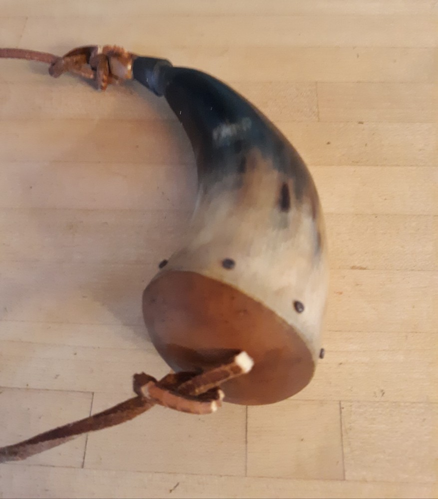 Vintage Small Black Powder Horn.- Muzzleloader = BlackPowder