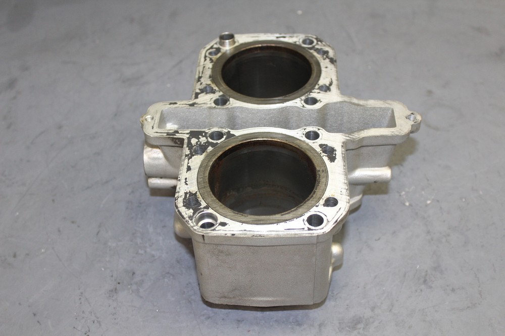 2007 Kawasaki Vulcan 500 Engine Motor Piston Cylinders Block 11005-0070 *CORE*