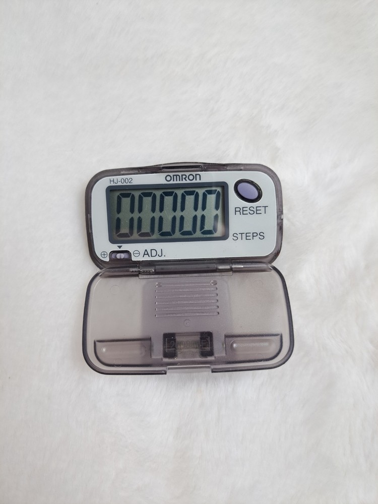 OMRON HJ-002 Step Pedometer