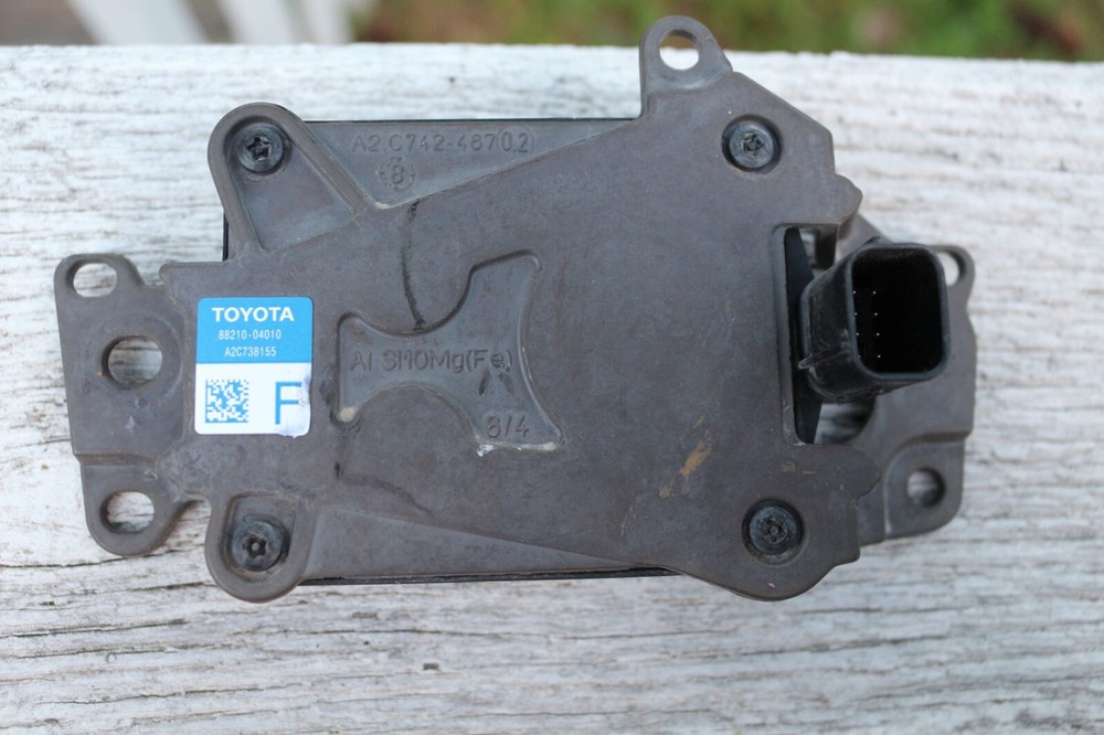 2019 Toyota Tacoma front radar module