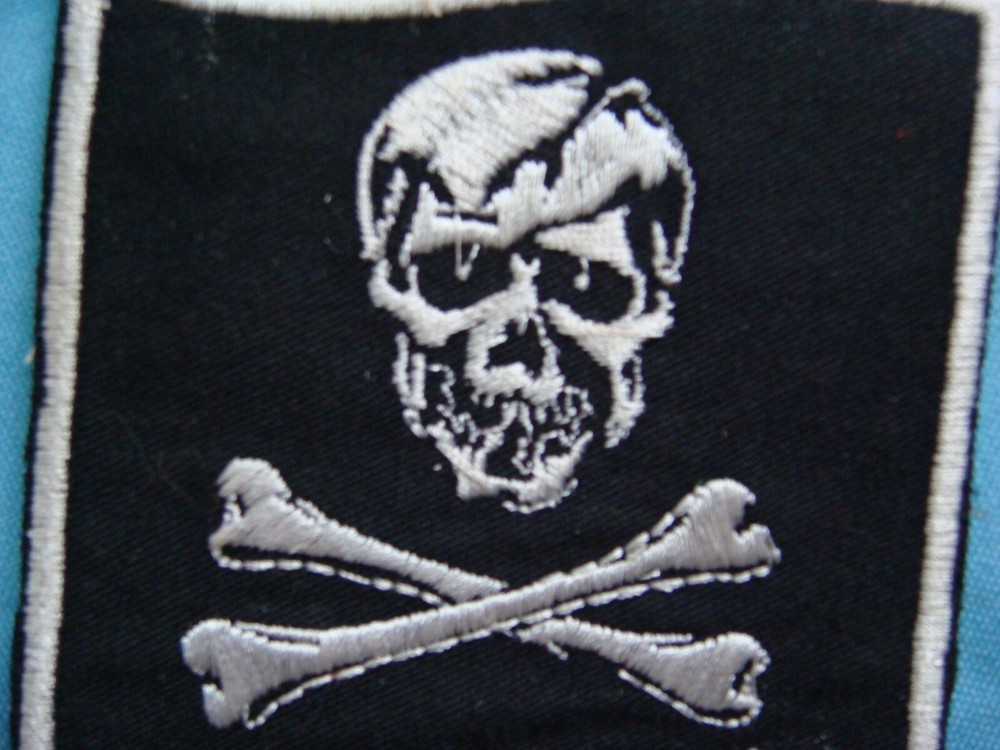 VIETNAM WAR PATCH, US NAVY FIGHTER SQUADRON VF-84 JOLLY ROGERS