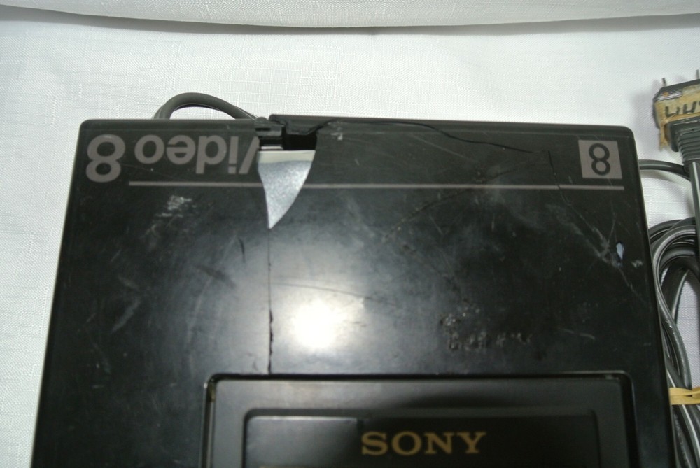 Sony EV-C8U Video 8 Cassette Recorder Player Deck - Parts Only- Powers On.