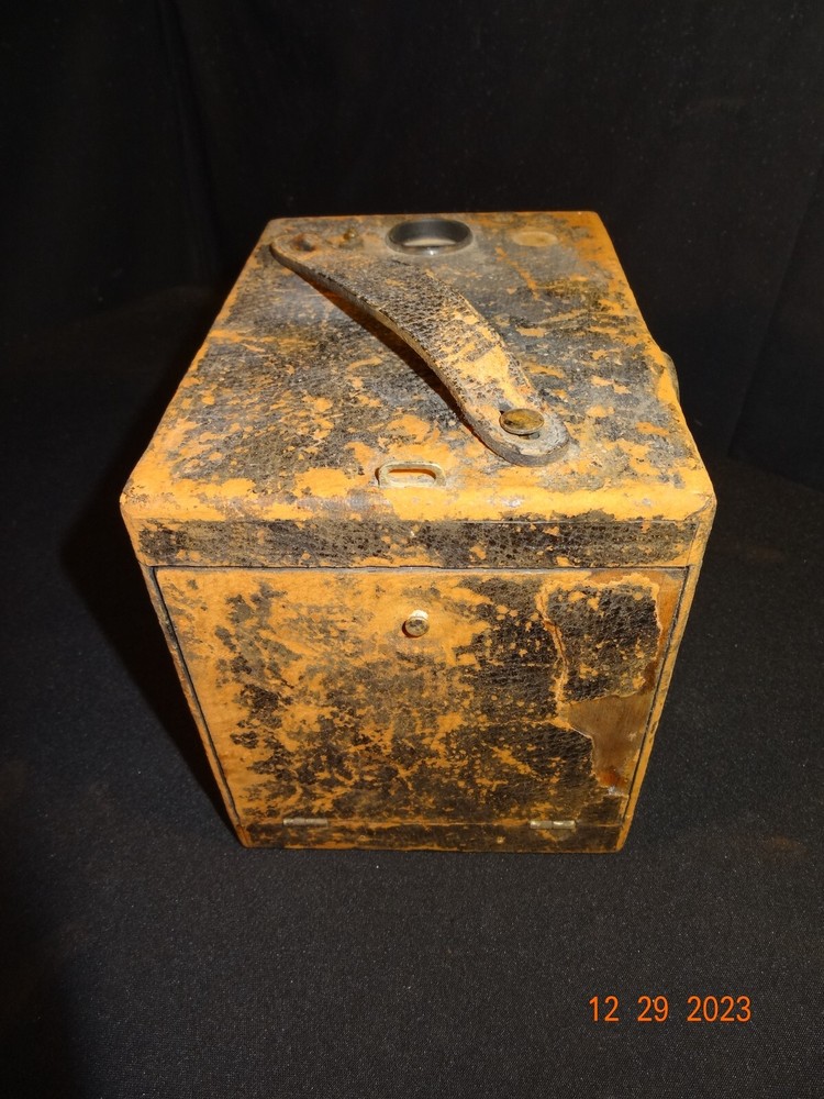 ANTIQUE BOX REPEATER FALLING, DROP PLATE DETECTIVE? BOX CAMERA