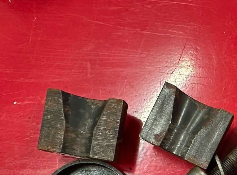 MILLER TOOL 6062A AUTOMATIC TRANSAXLE FWD BEARING CUP PULLER BLOCKS 6062 A