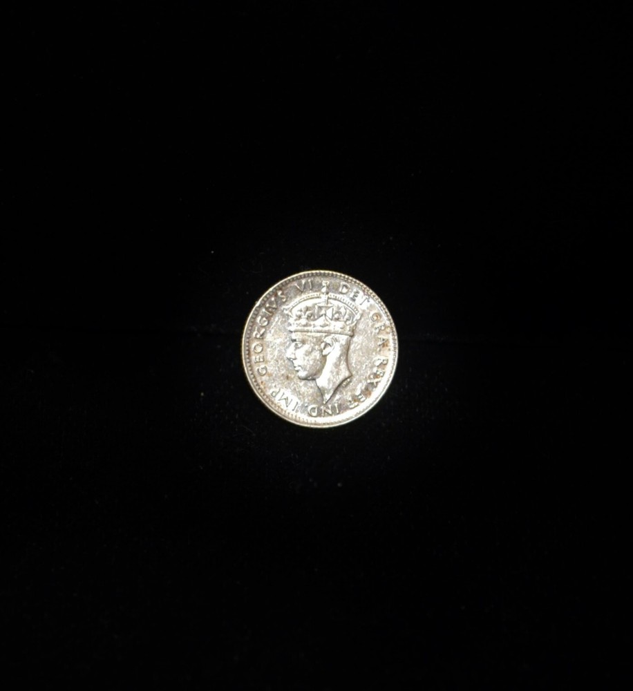 1945 Newfoundland 5C KM 19 .800 Silver #EB15176