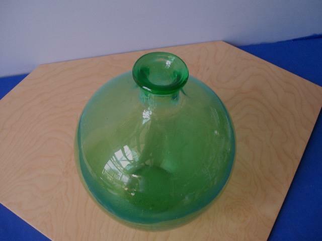 LARGE VINTAGE LIGHT GREEN BULBOUS JUG BOTTLE SEED BUBBLES