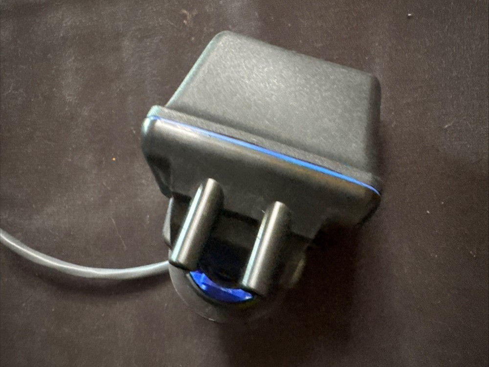 100B replacement pulsator with 12 Volt coils (Delaval)