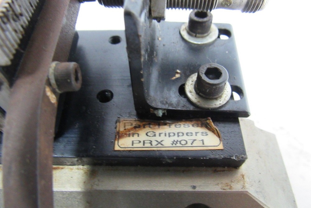 Schunk PGN160/2 Universal Robotic Gripper Head Assembly