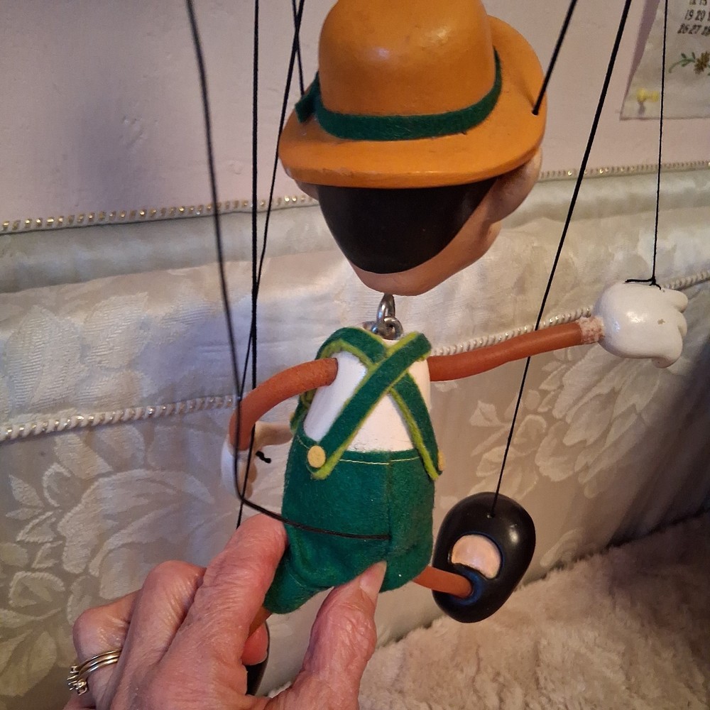 Pinnochio Marionette String Puppet BOB BAKER