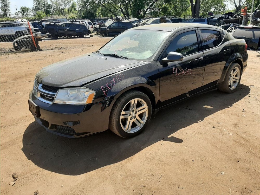 AVENGER   2012 High Mounted Stop Light 962223