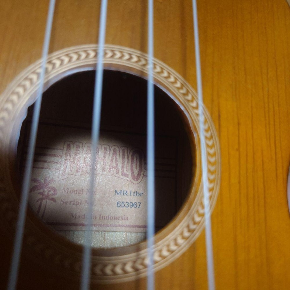 Ukulele MAHALO MR1 tbr