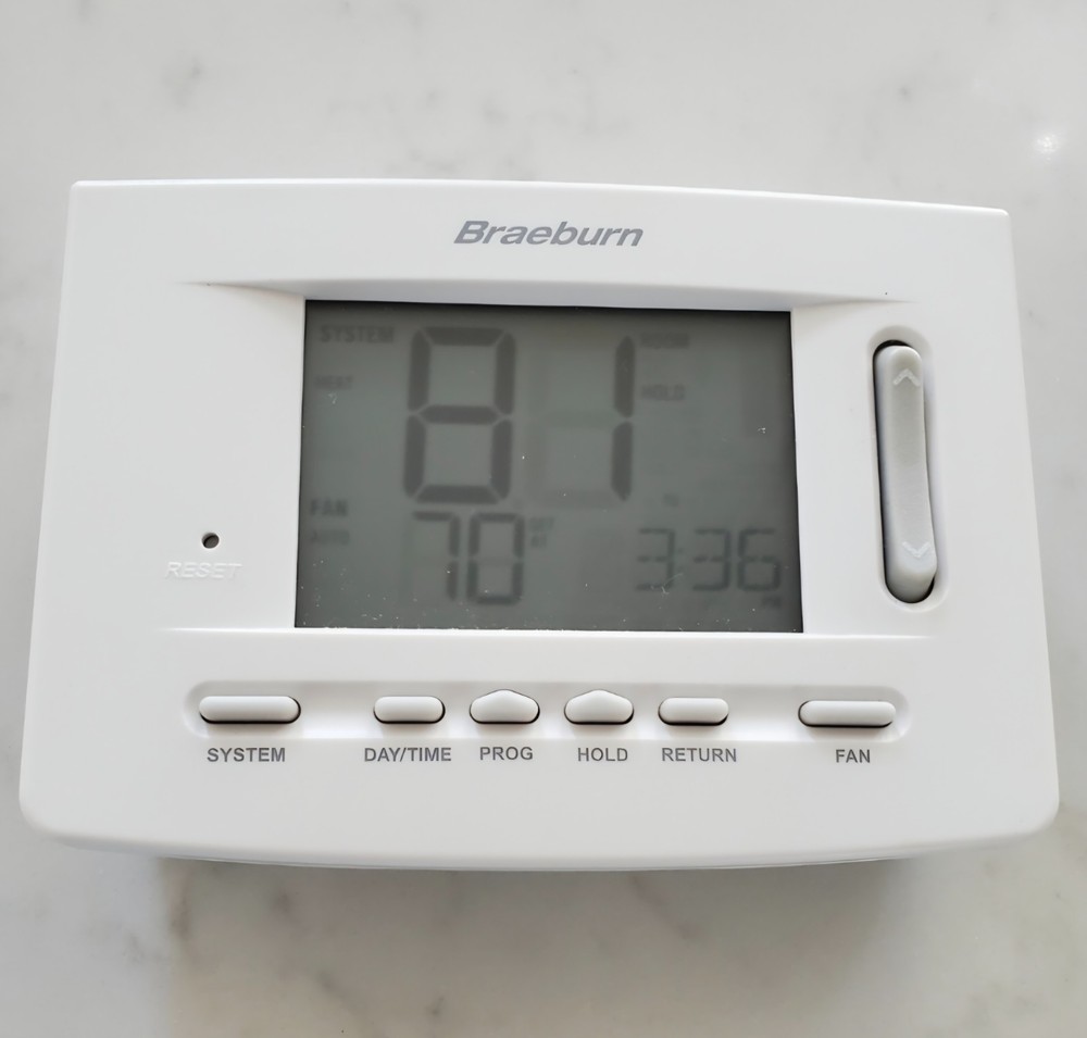 Braeburn 5220 Universal Programmable Thermostat