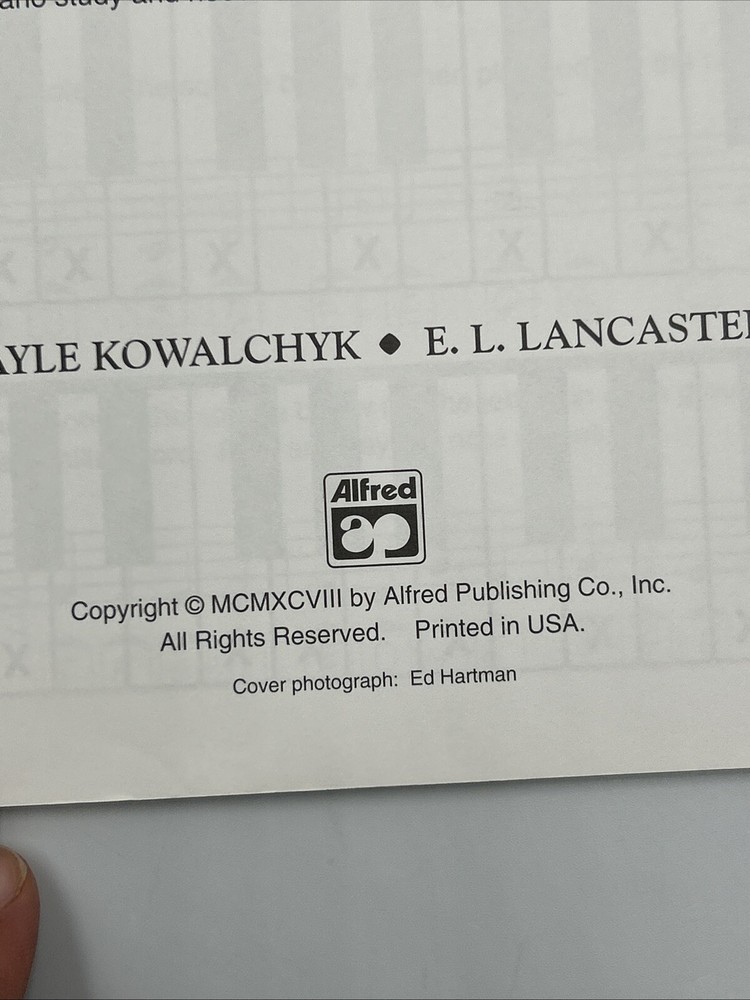 Alfred's Basic Adult Piano Course Notespeller Book 1