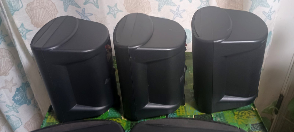 Acoustic Research AR The Edge Speakers PAIR