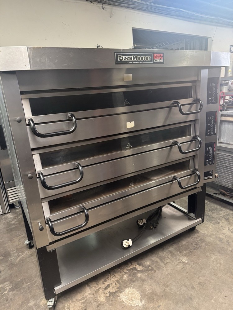 PizzaMaster PM 933ED Electric  Triple Stack Pizza Oven