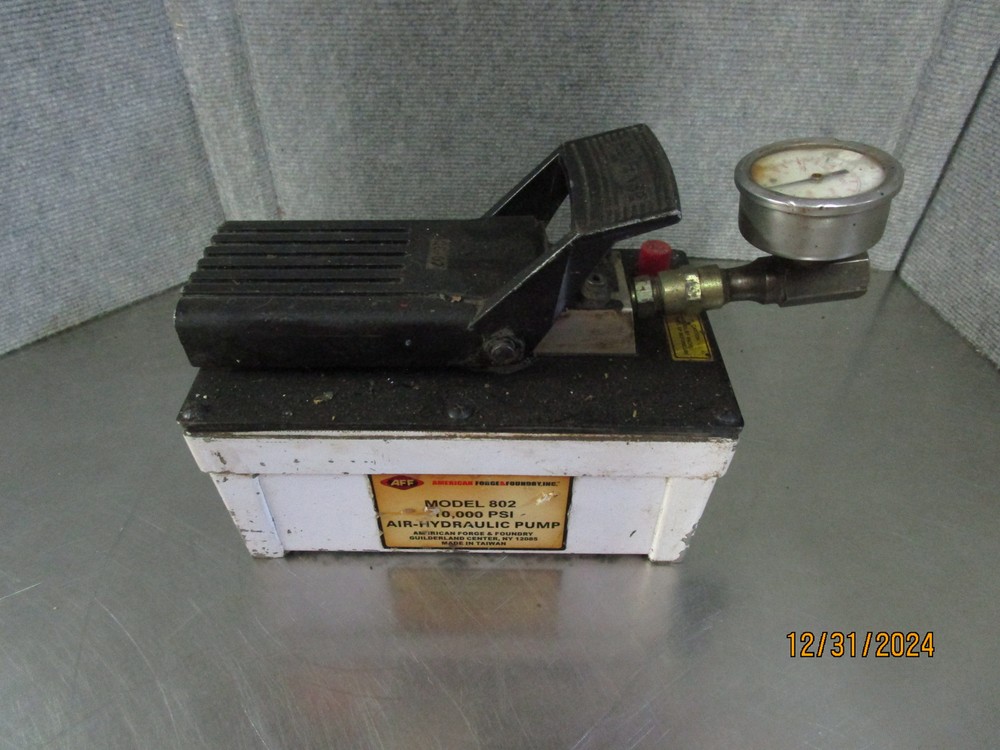 AFF Model 802 Air Hydraulic Pump