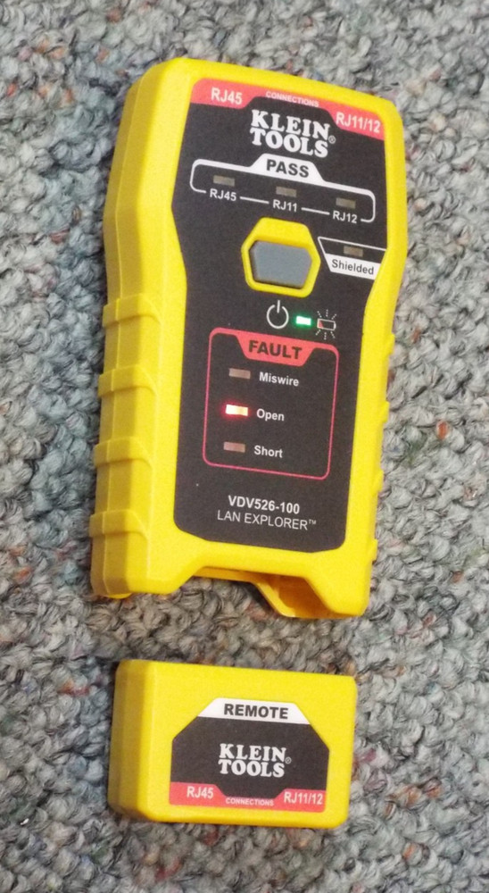 KLEIN TOOLS VDV526-100 Lan Explorer Data Cable Tester with Remote Insert