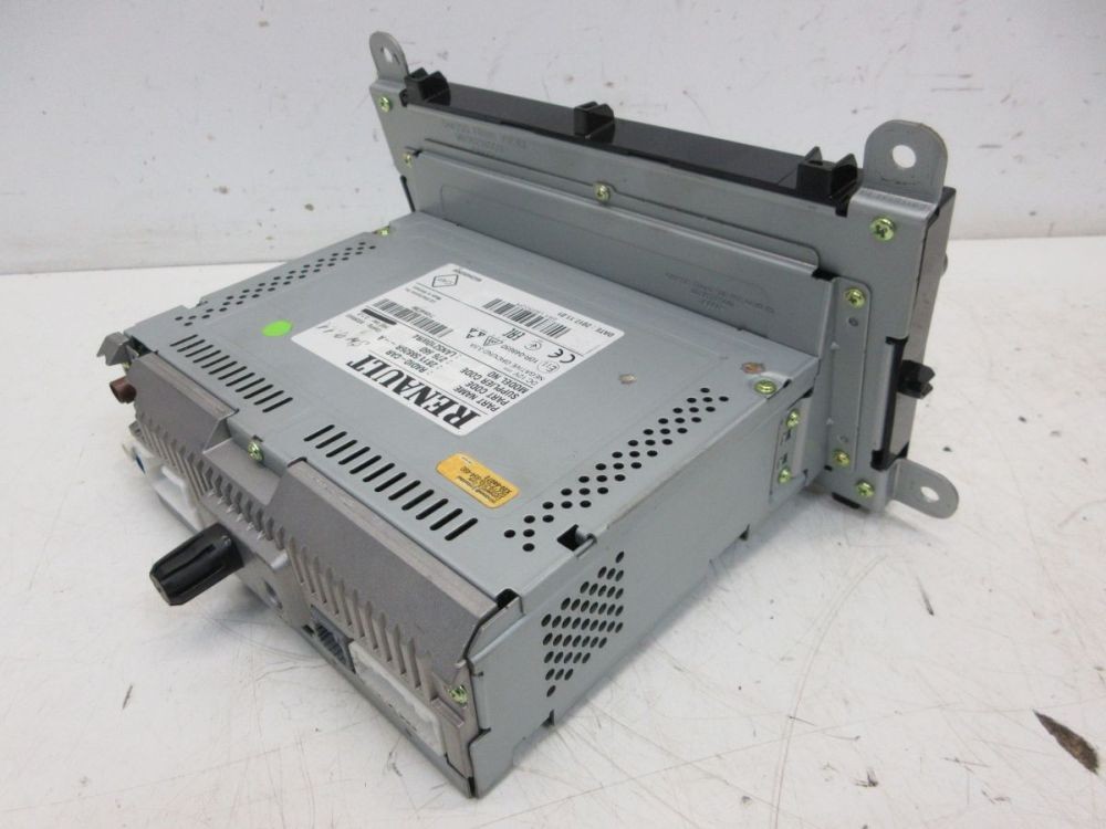 Radio/Navigation System Combination Multimedia Touch Screen *CODE NOT