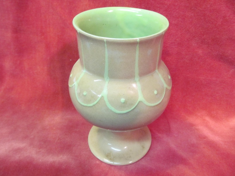 6" GREEN & TAN HARTSTONE POTTERY VASE