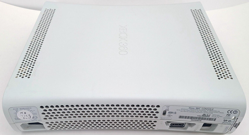 Microsoft XBox 360 Core White Video Game Console Gaming System 2 CONTROLLERS