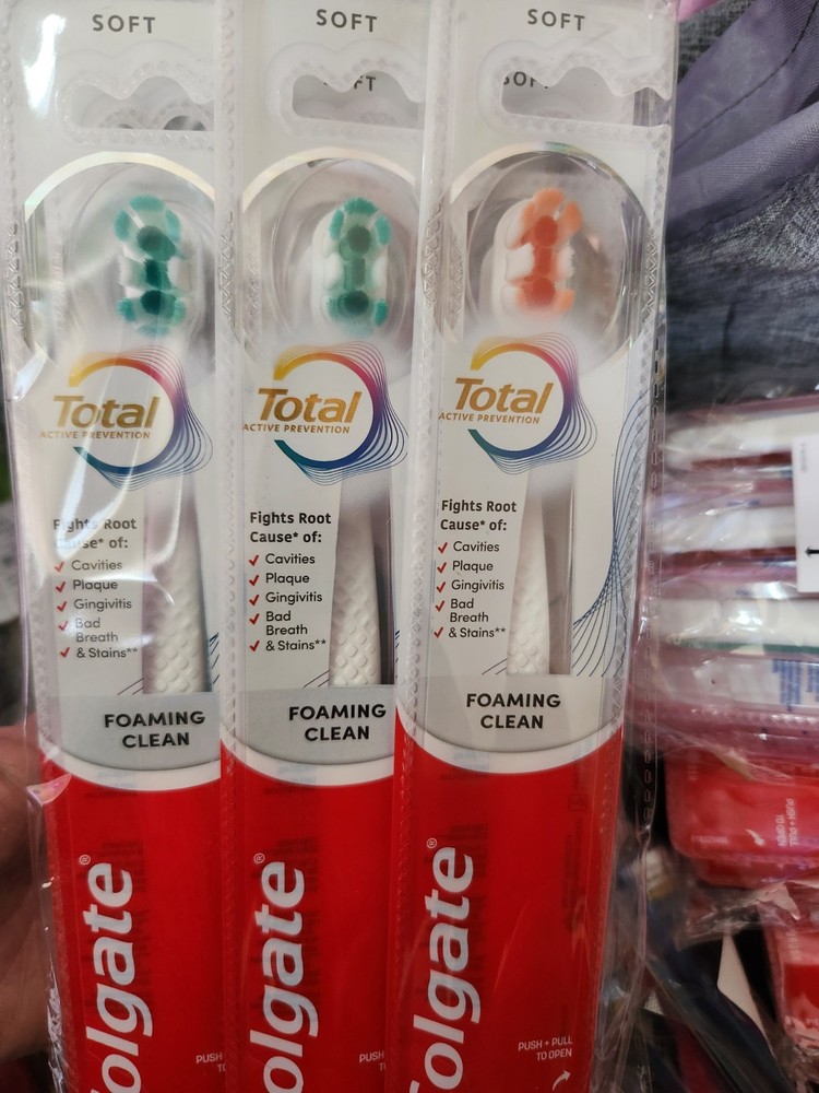 6 Pack Colgate Total Active Prevention Foaming Clean SOFT Toothbrushes