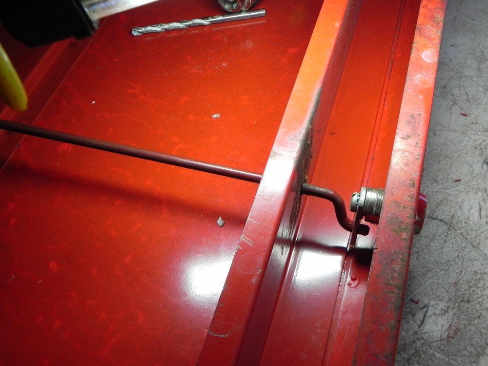 Snap-On KR557 Roll Cab Locking Bar Rod Mechanism Only