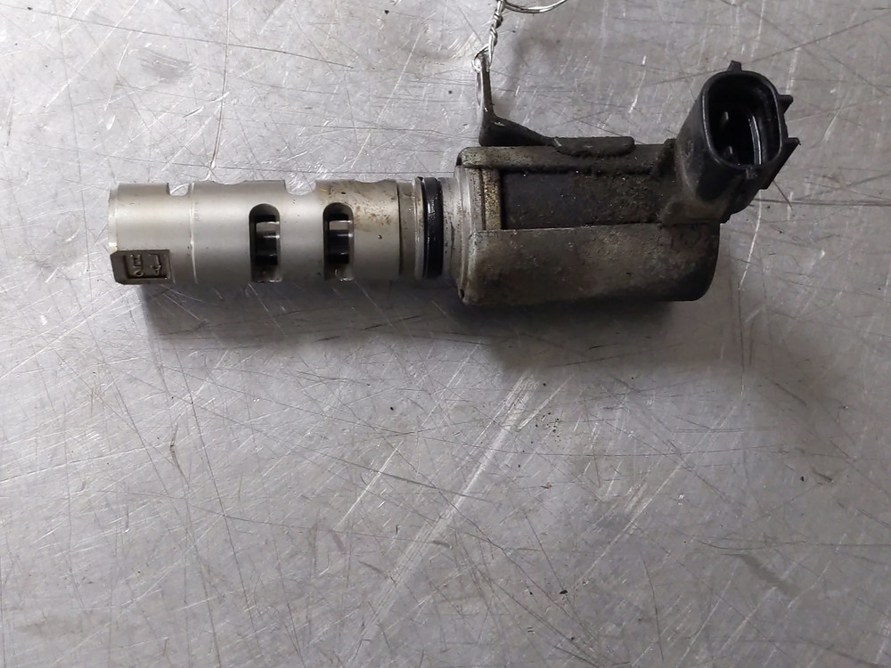 Exhaust Variable Valve Timing Solenoid From 2007 Jeep Compass 2.4 Gas