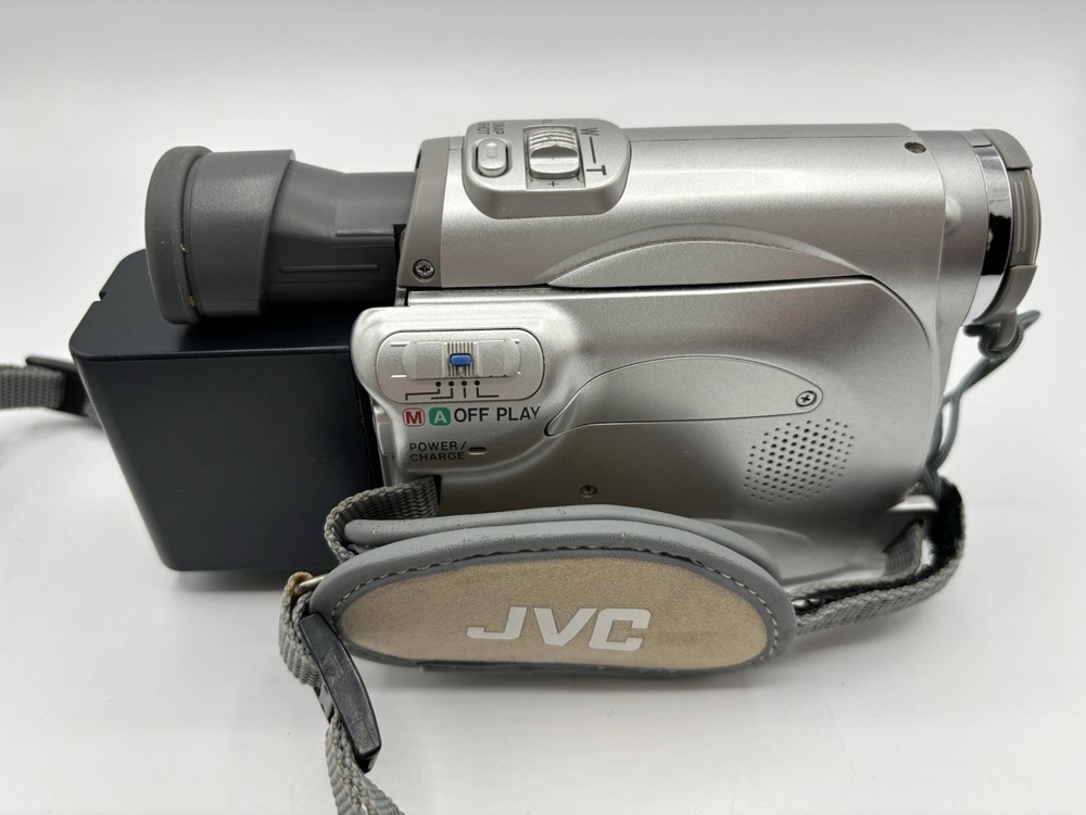 JVC GR-D200EK Handheld MiniDV Camcorder Silver