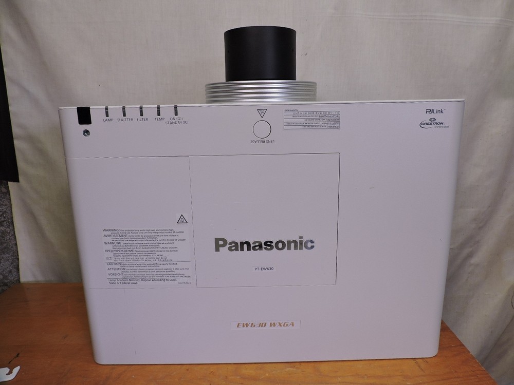 Panasonic PT-EW630U projector 5500 Lumen projector with remote & ceiling mount