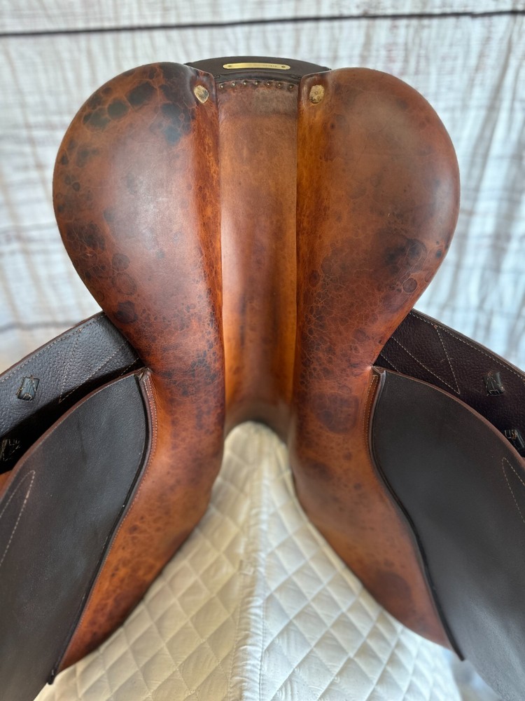 CWD 17.5 Jump Saddle SE02