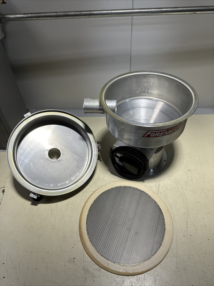 Foremost Vacuum Hopper 11”ID 4” Exit Resin Hopper