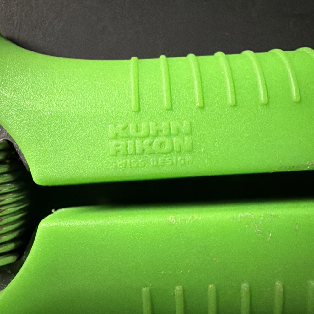 Kuhn Rikon Multi-Use Shears GREEN
