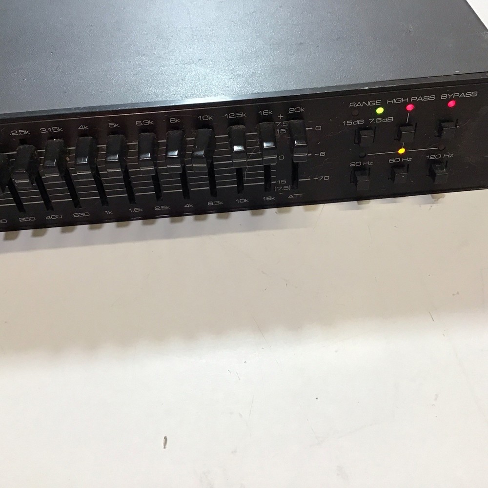 dbx 1531p Stereo/Mono Switchable Graphic Equalizer Used