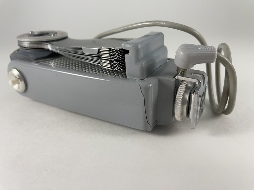 Soligor BL Deluxe Three Way Vintage Camera Flash With Case Used