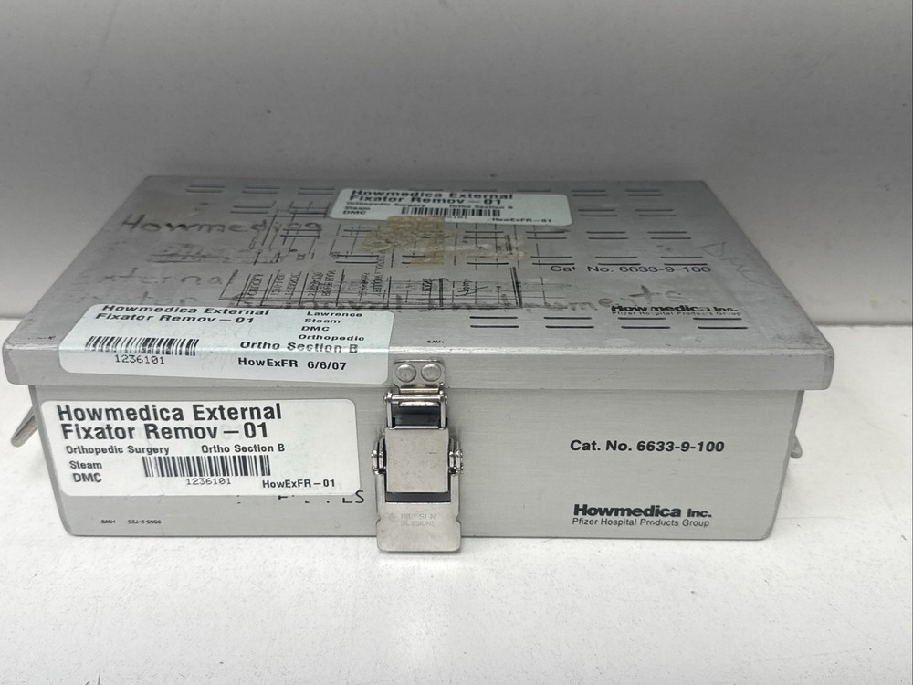 Howmedica Osteonics Sterilization Case Cat. No. 6633-9-100