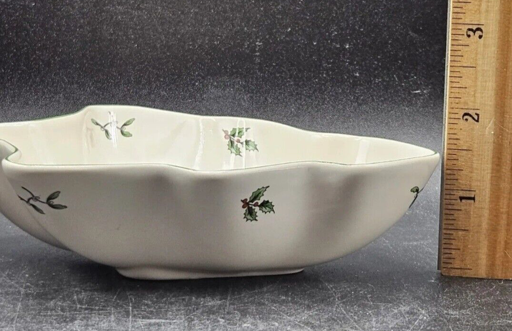 Spode Christmas Tree 2005 Candy Nut Dish Vintage Bone China