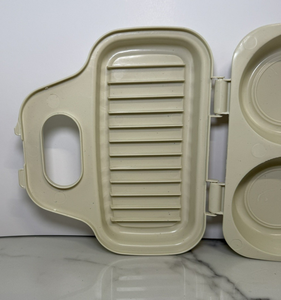 Miracle Ware by Progressiv - Egg Poacher Microwave Cooker - Quick Easy Breakfast