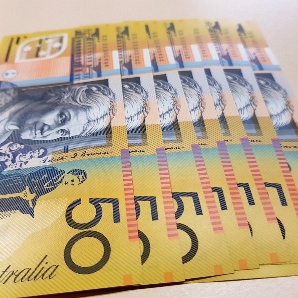 2011 $50 NOTES UNCIRCULATED "EE11" PREFIXES.