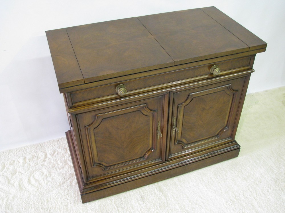 Karges Louis XVI Bar / Server With Dramatic Patterned Walnut Veneers & Flip Top