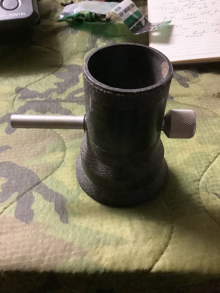 Powder Trickler with Large Powder Capacity