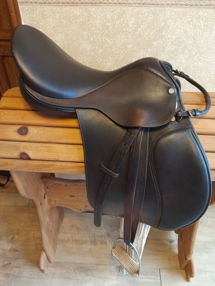 Collegiate All Purpose Saddle 16 1/2" Medium, Deep Seat