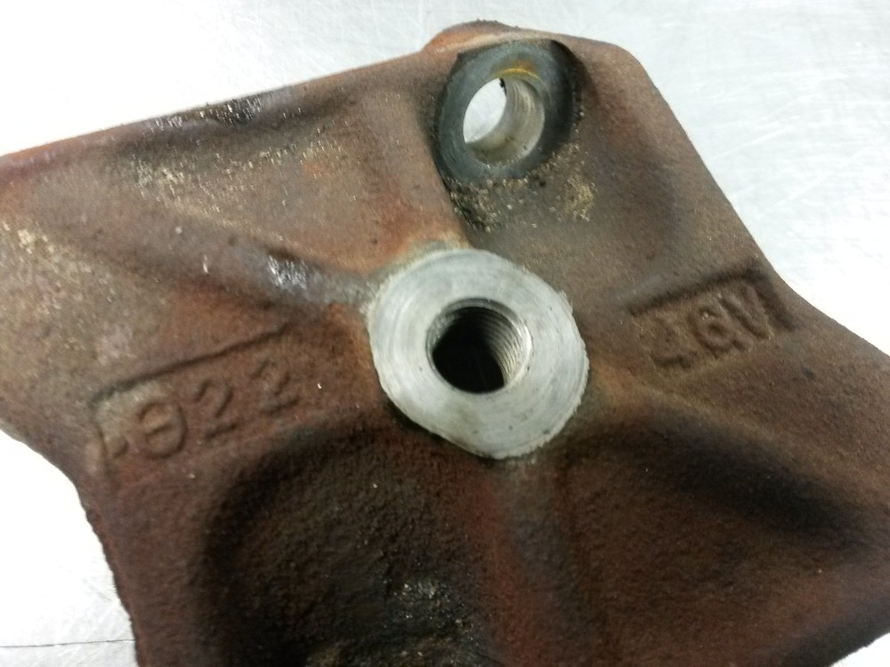 Knock Detonation Sensor Bracket For 00-05 Mitsubishi Eclipse 3.0