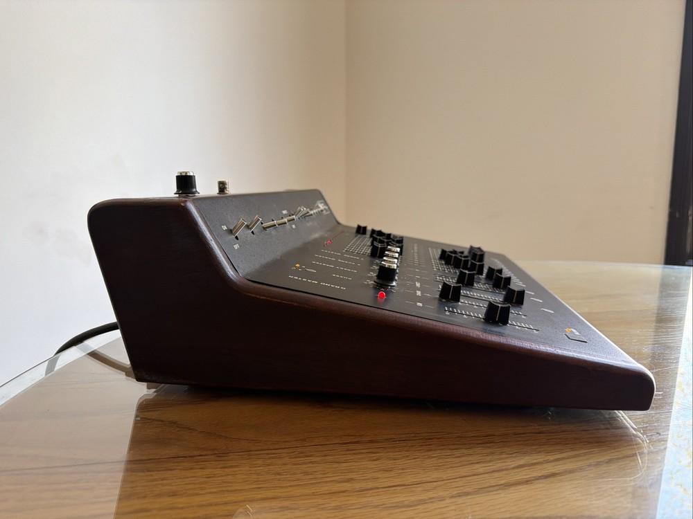 Maestro MTO-12 Vintage Sound/Light Control Board – Powers On – Untested