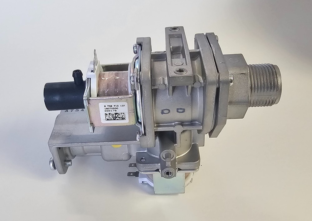 Bosch Greentherm Gas Valve #8738715048